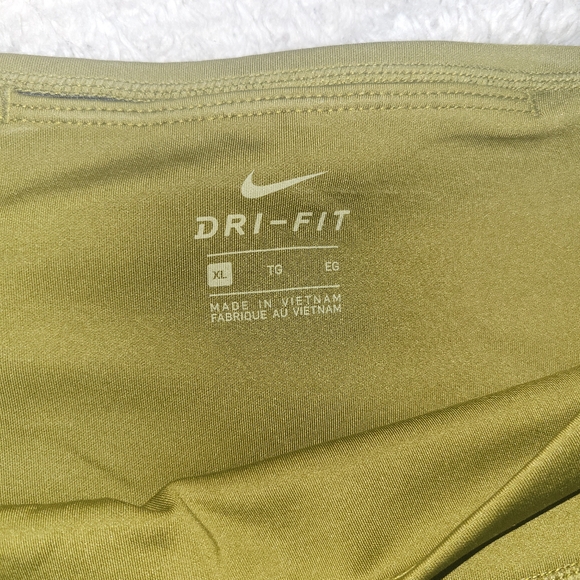 Green nike leggings - Picture 3 of 3